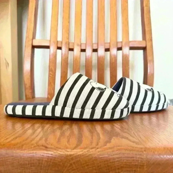 ๐ 6/$60 Snoopy Peanuts Stripes Grey Blue Hello Weekend Kids 3/4 Womenโs 5/5.5 - Picture 2 of 7